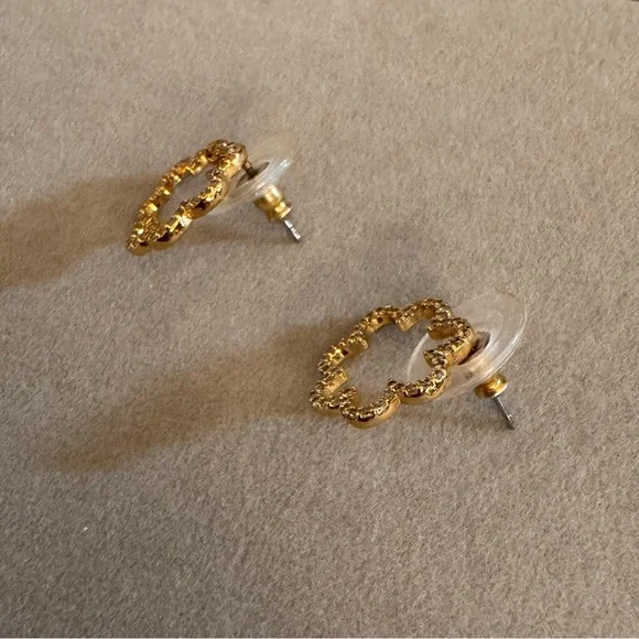 Kate Spade Scrunched Scallops Pavé Flower Stud Earrings - Gold - Picture 3 of 4